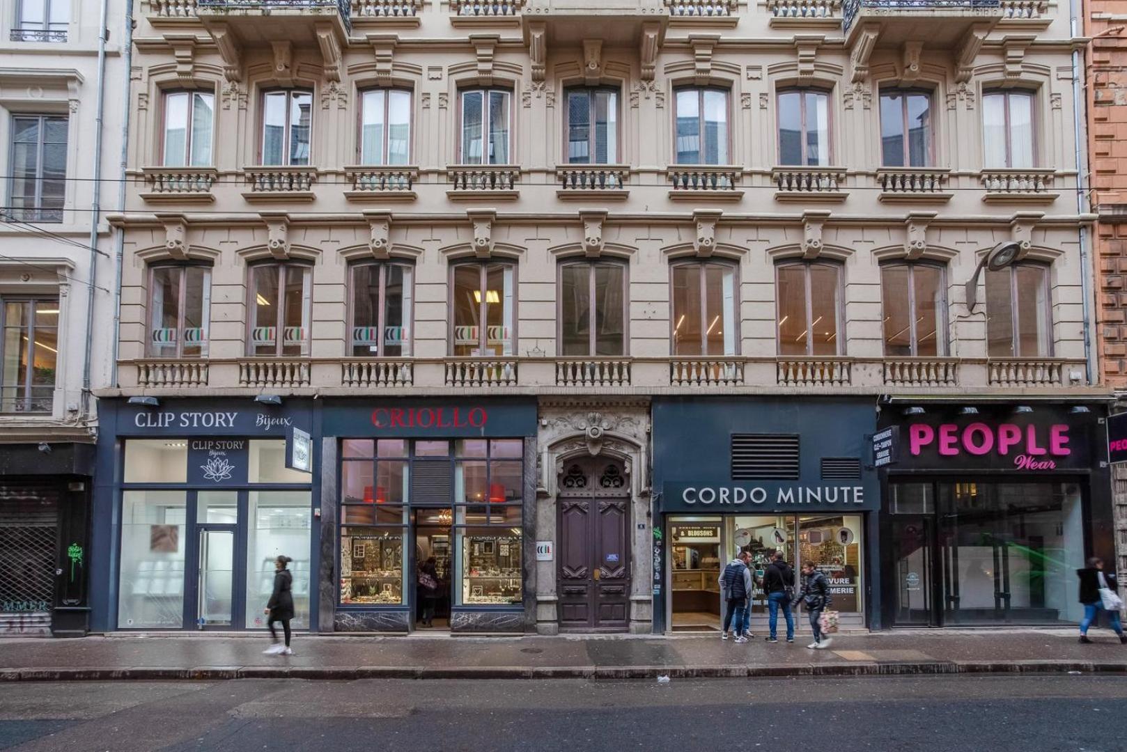 Guestready - Hotel De Ville - Hypercentre Lyon Exterior foto